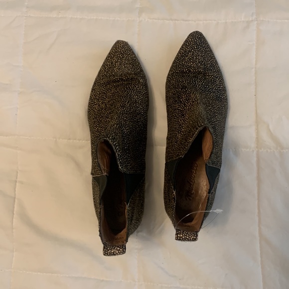 Madewell The Nadine Chelsea Boot - Picture 2 of 10